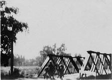 Tennessee Bridge BW