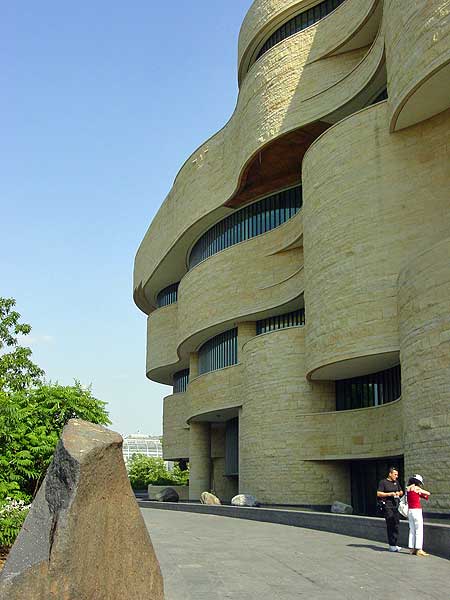 natl museum american indian exterior