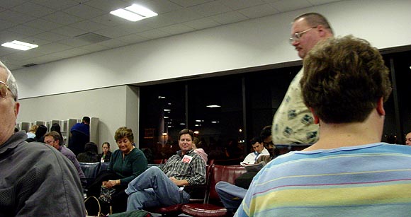 Atlanta airport 12-23-04