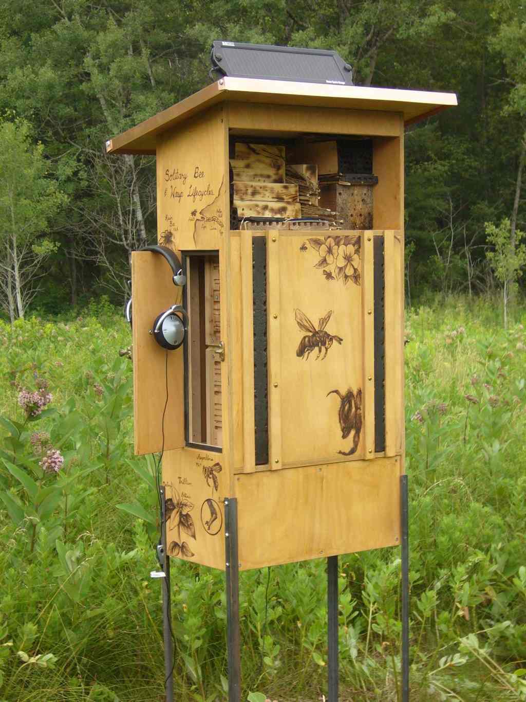 bee booth